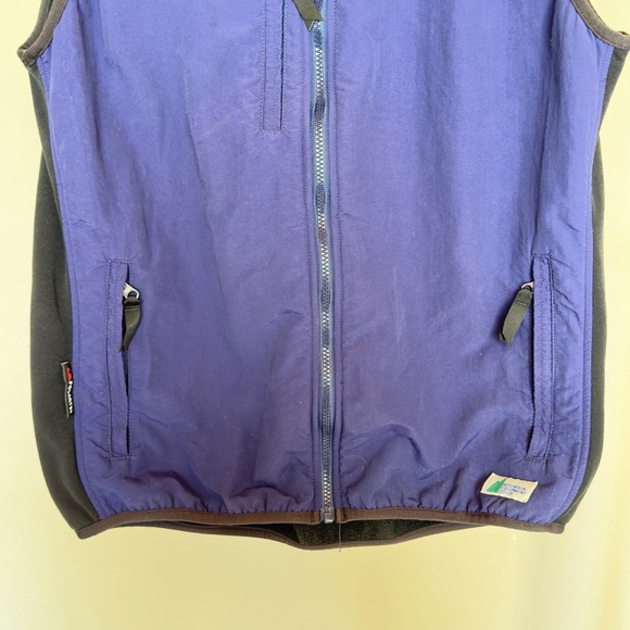 Vintage MEC Fleece Lined Vest - Picture 3 of 10